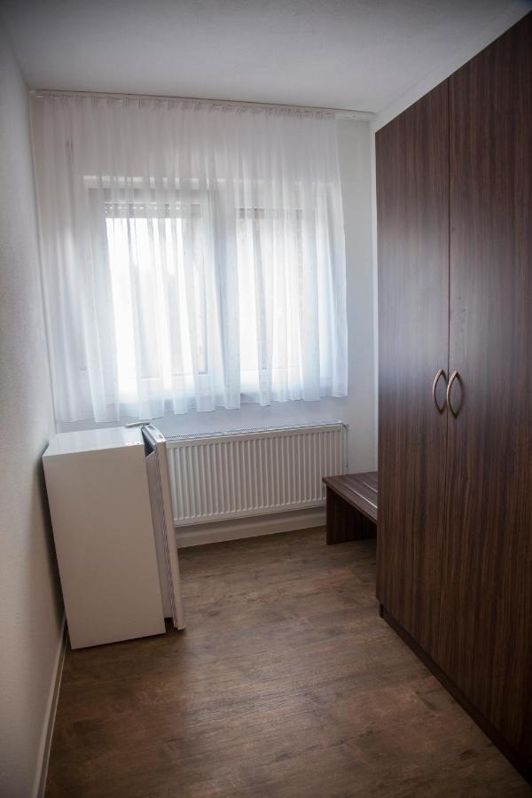 Gaestehaus Haeuser Linden  Bagian luar foto